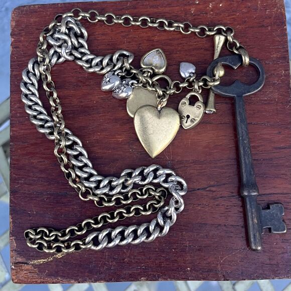 Y2k Fossil Charm Necklace Skeleton Key - Picture 2 of 10